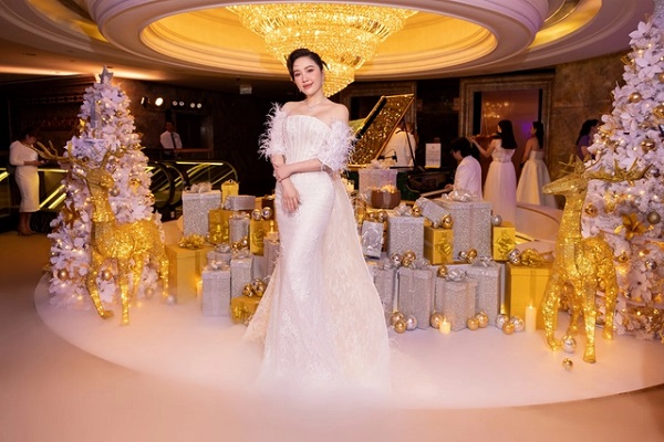 ba xa doanh nhan kem 16 tuoi cua chi bao chi tien ty to chuc tiec vip 4 - lavender by chang